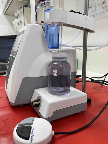 File:VonJackowski titration.jpg